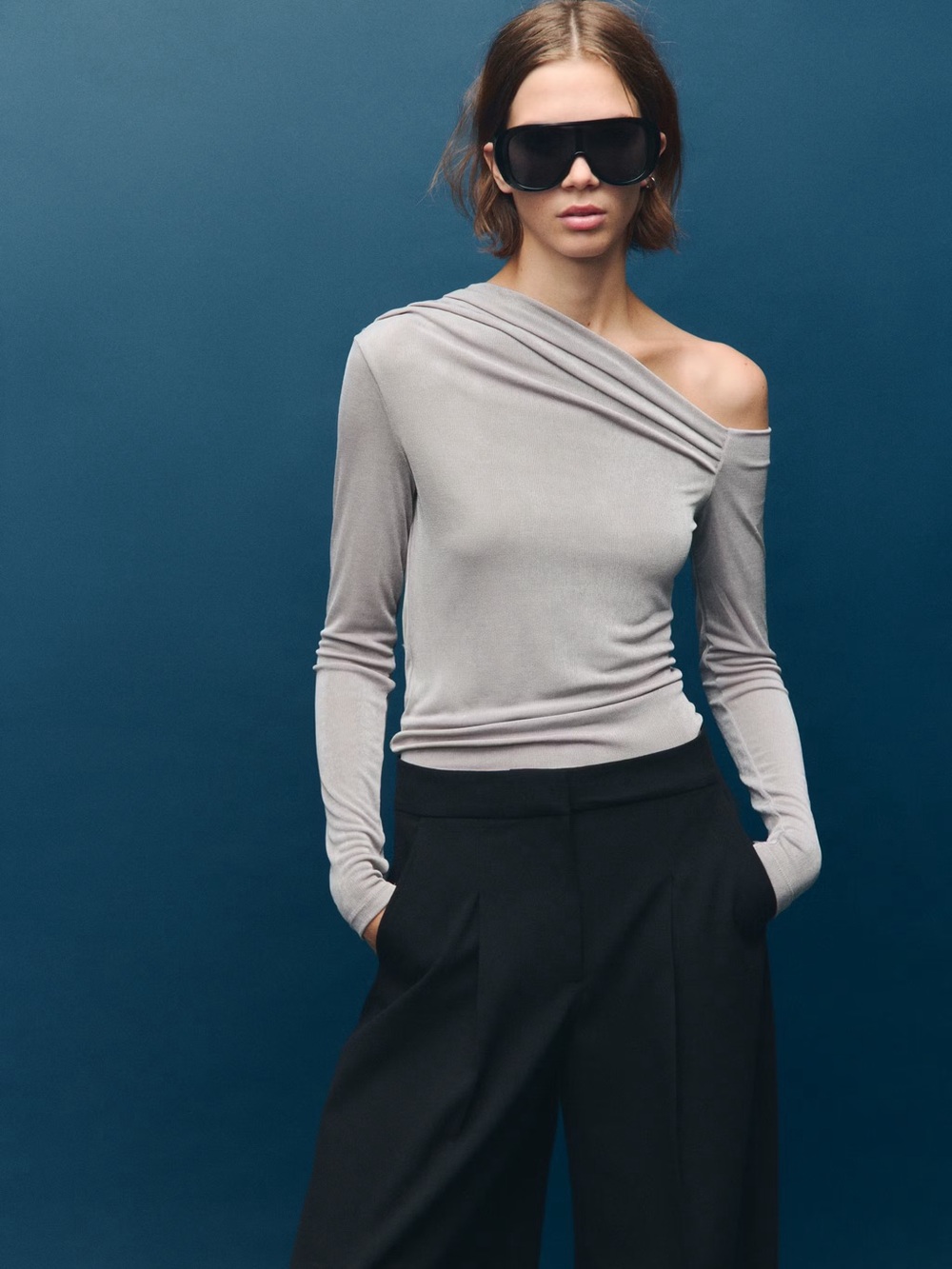 Mango Metallic Asymmetric One-Shoulder Top in Silver sz MEDIUM